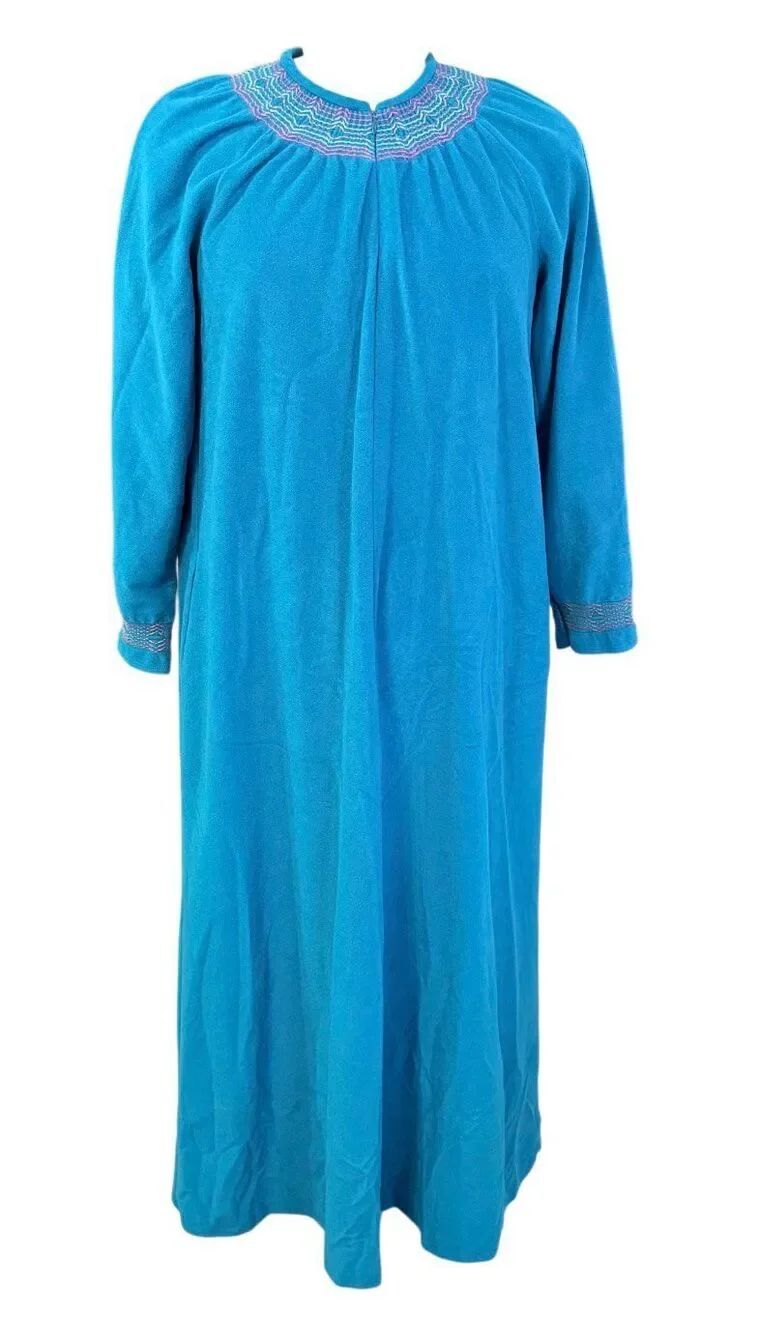 Vanity Fair Vintage 1970's  Zip Front Robe House Dress Details on Neck and Cuffs